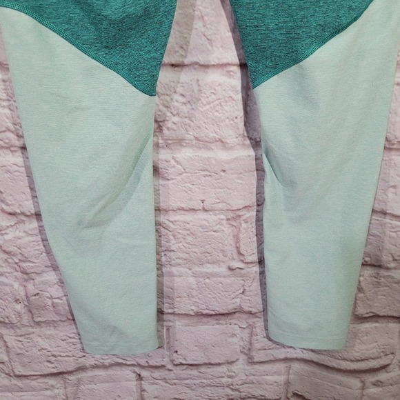 Outdoor Voices Teal Colorblock High Rise 7/8 Athletic Leggings - Picture 9 of 11